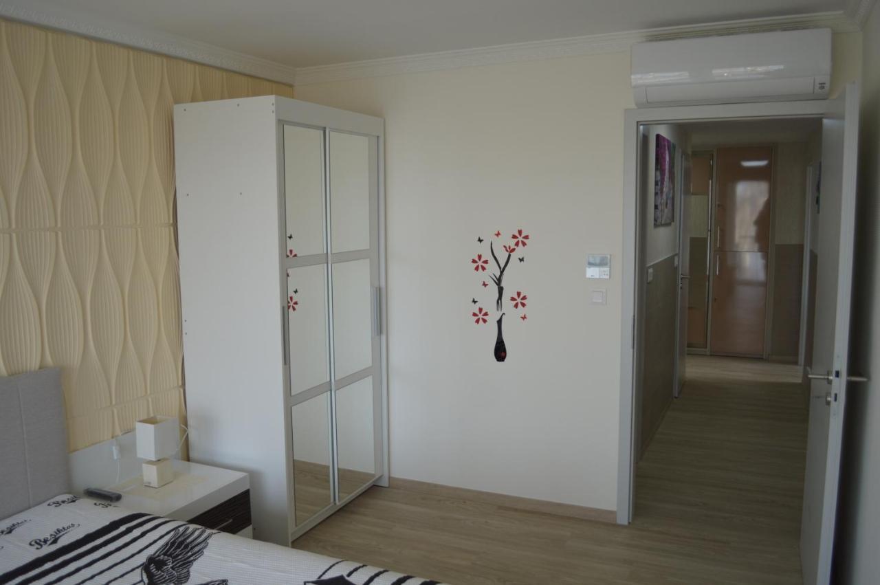 Siofok Ezuestpart Granada 2 Koezvetlen Vizparti Apartman Appartement Buitenkant foto