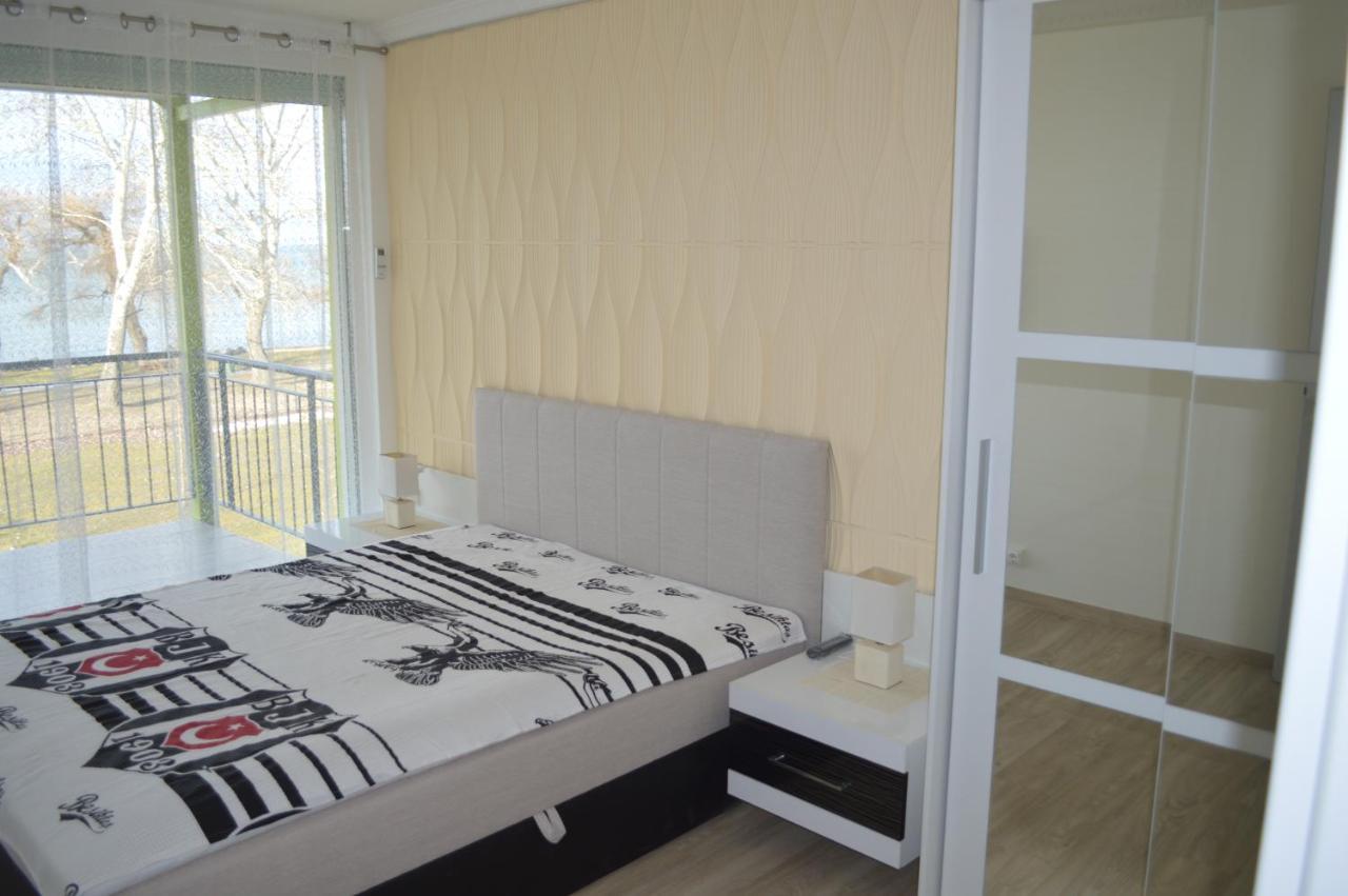 Siofok Ezuestpart Granada 2 Koezvetlen Vizparti Apartman Appartement Buitenkant foto